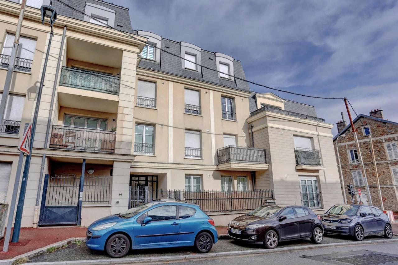 Le Curie - Saint Cyr Apartment Luaran gambar