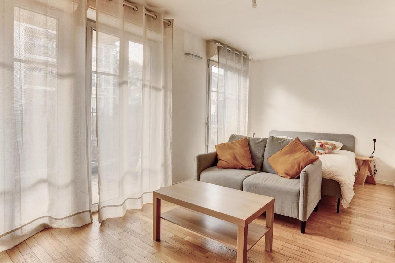 Le Curie - Saint Cyr Apartment Luaran gambar